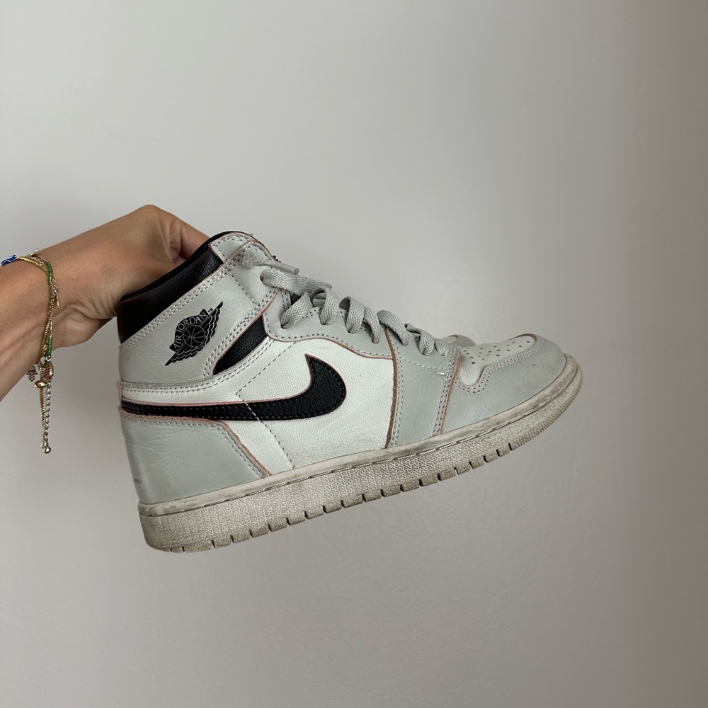 Nike High-Top Sneakers Air Jordan 1 NYC to Paris